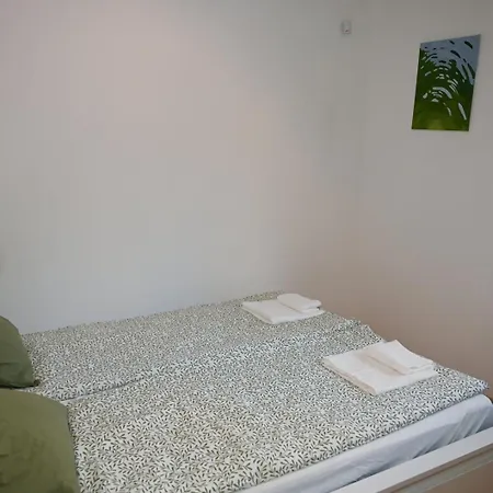 Bogarka Apartmanhaz 아파트 *
